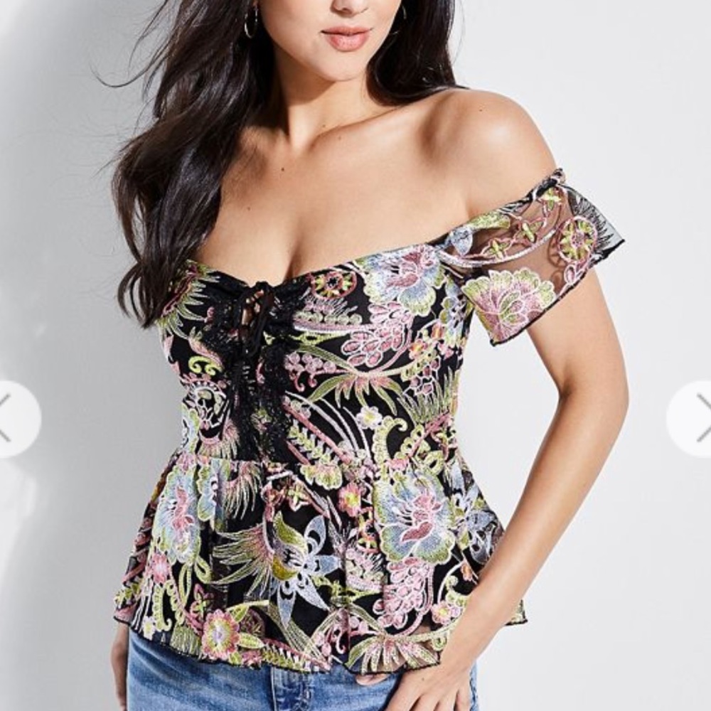 Lace off the shoulder top by Guess✨ brand new!!